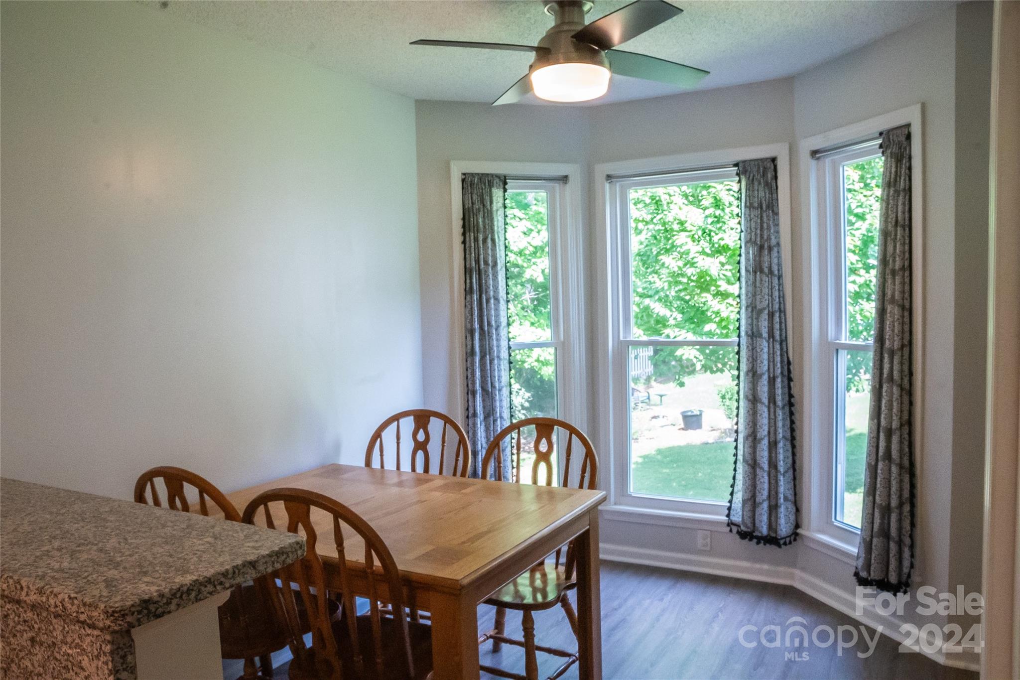 289 Forest Glen Way