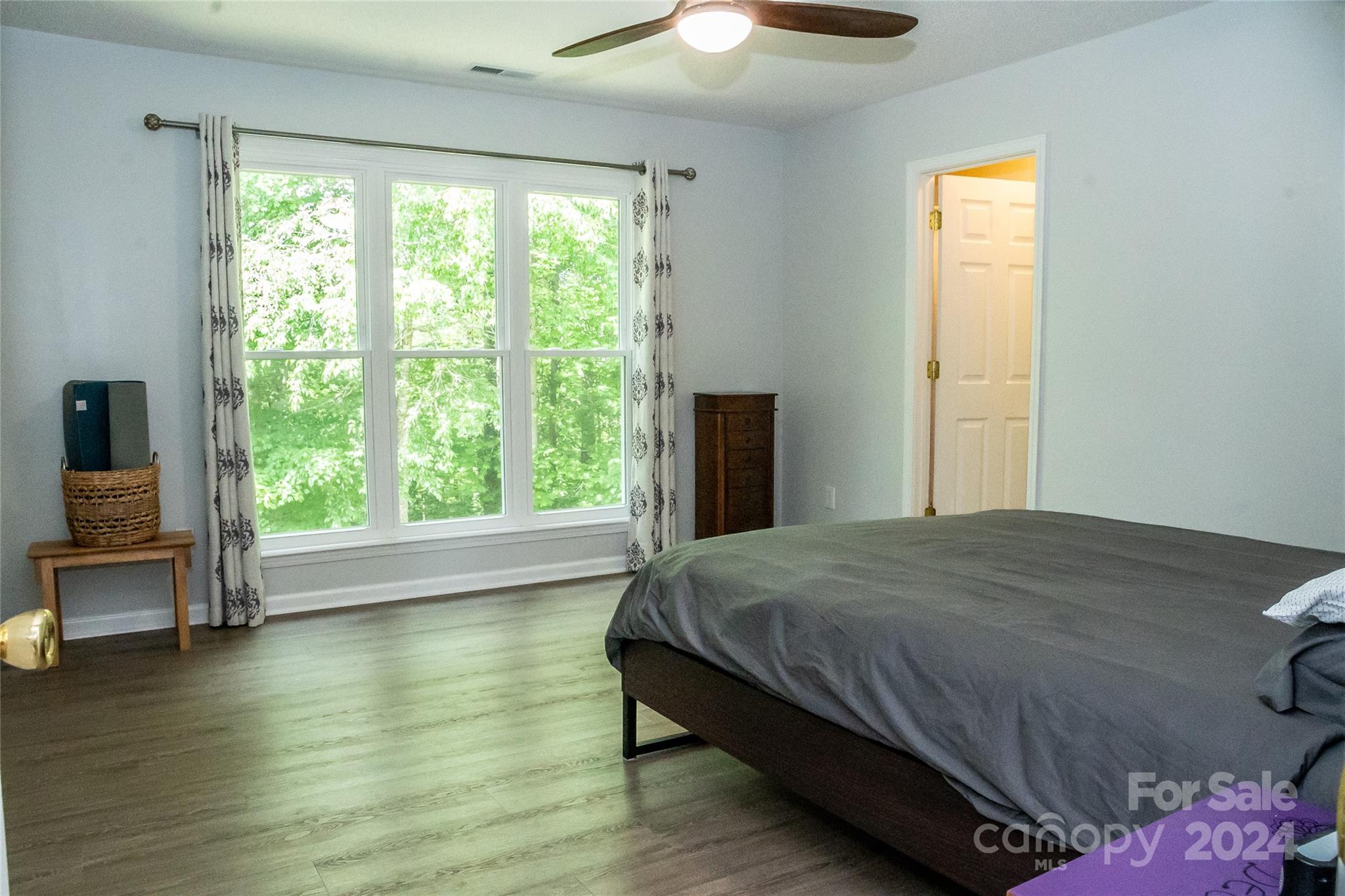 289 Forest Glen Way