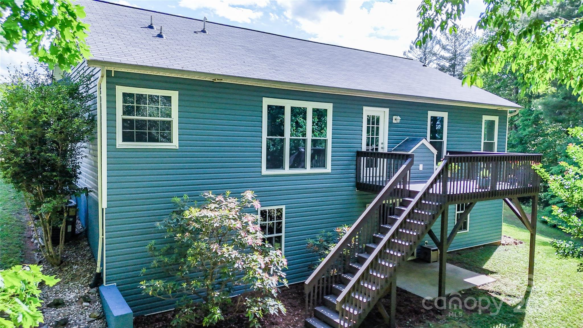 289 Forest Glen Way