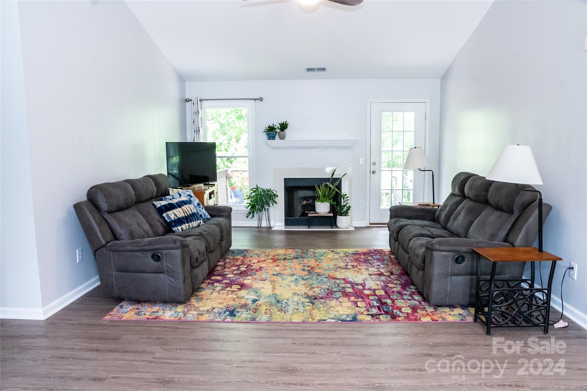 289 Forest Glen Way