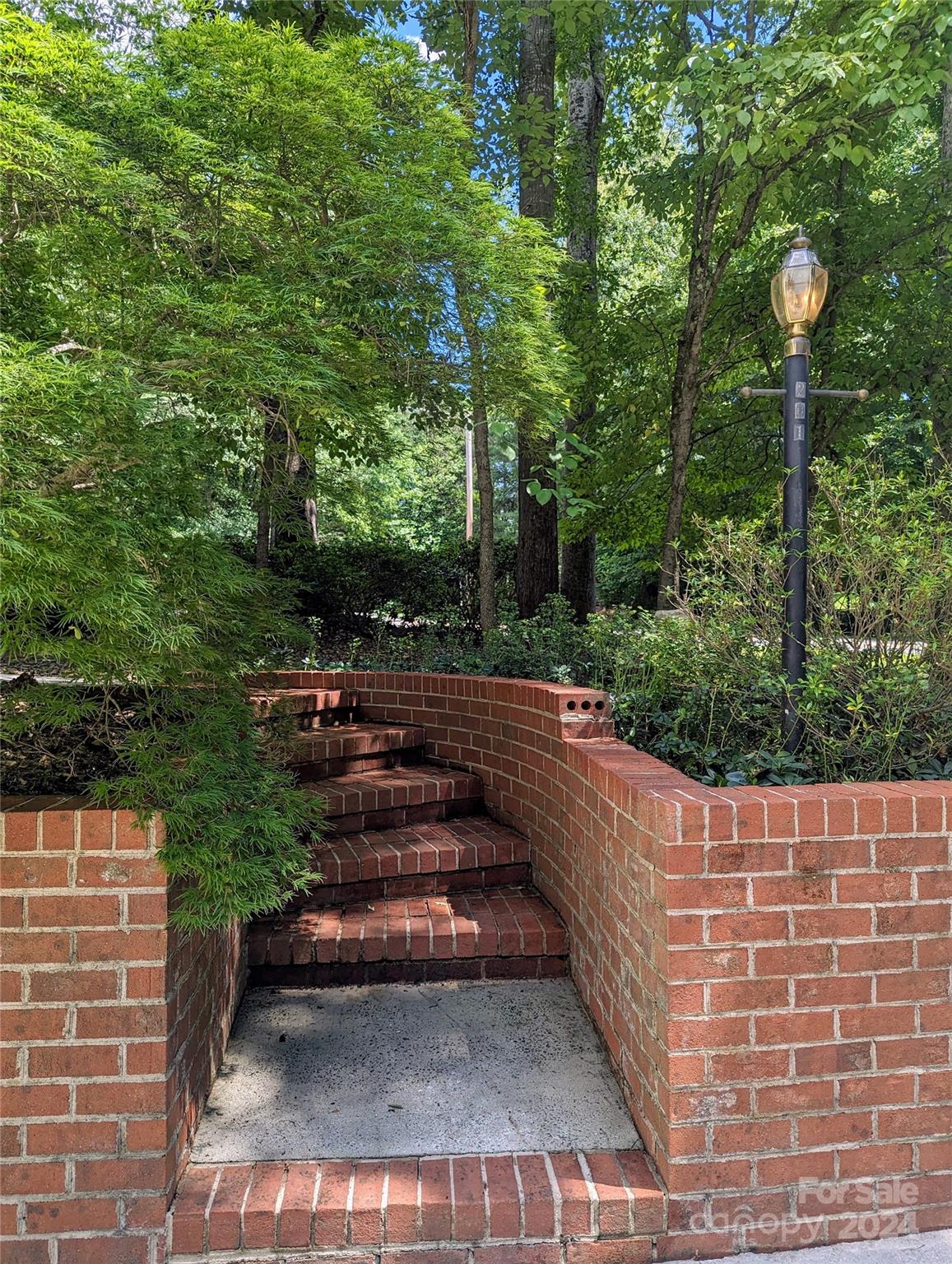 201 Lost Corner Road
