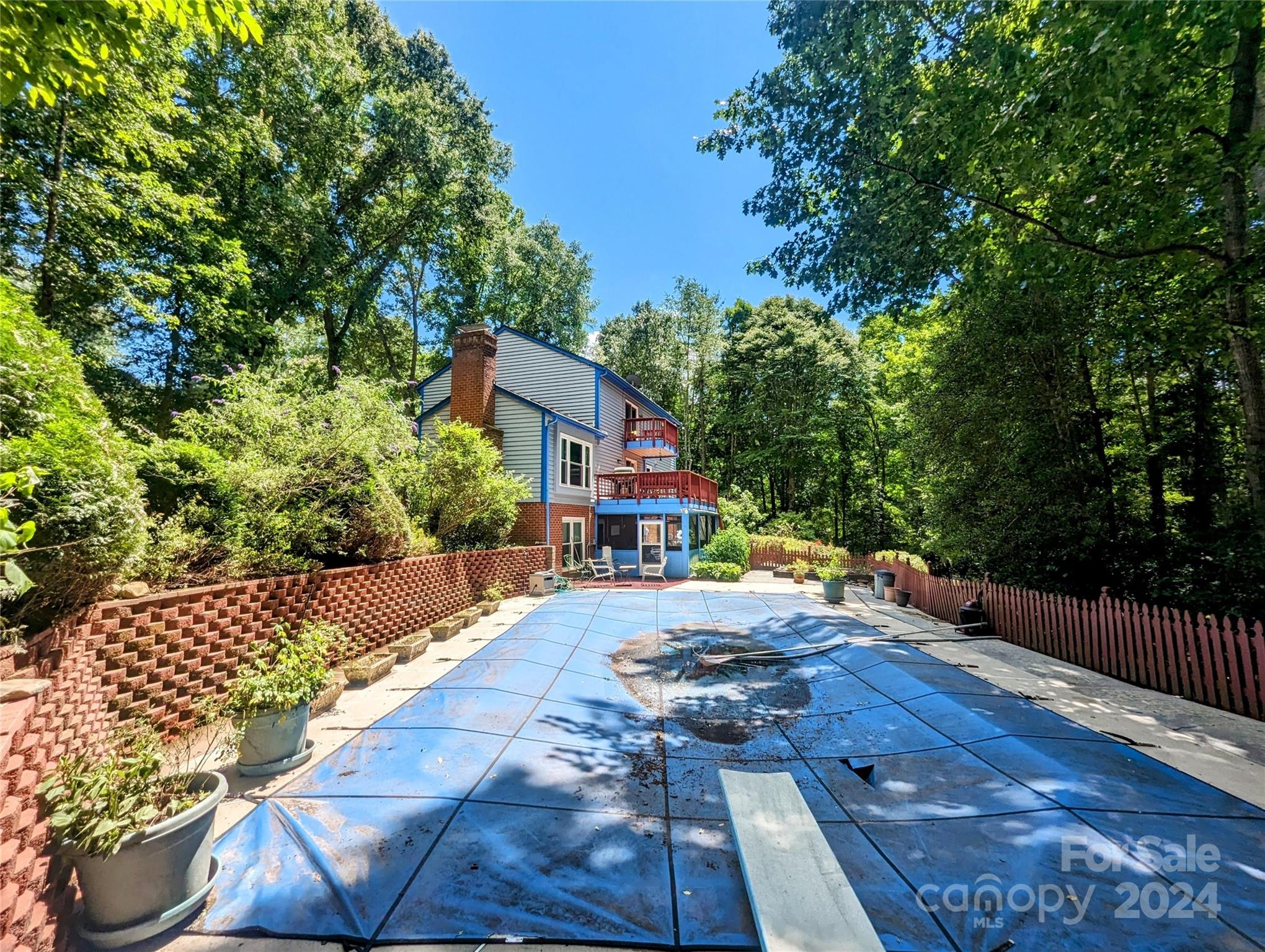 201 Lost Corner Road