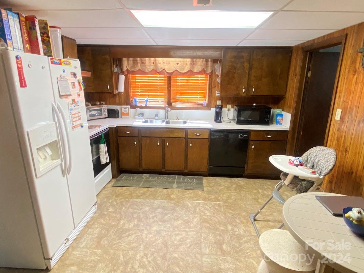 8617 Sparrow Trail