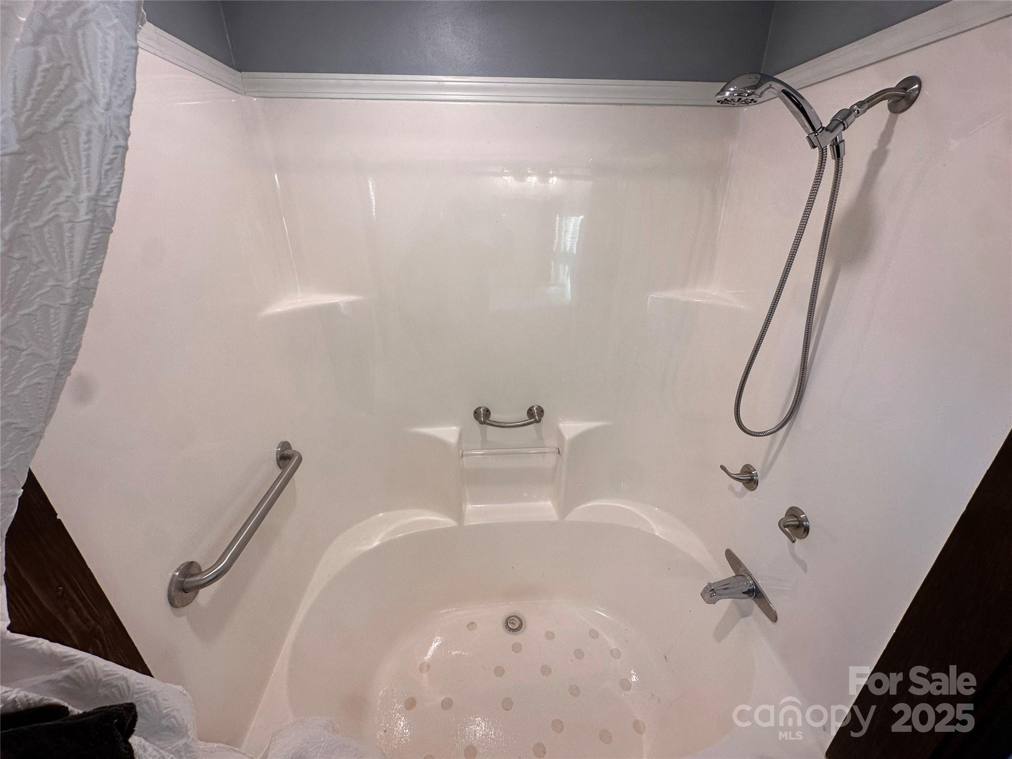 113 Highlander Street