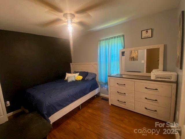 710 Conley Place NW
