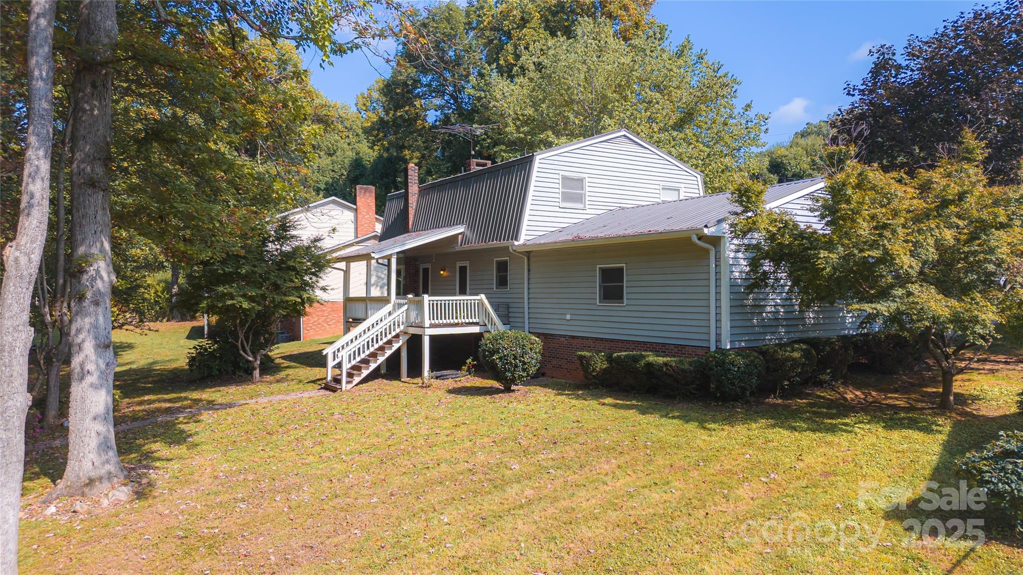 307 Maplewood Drive