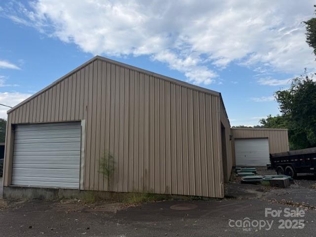 618 E Meeting Street
