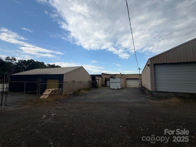 618 E Meeting Street