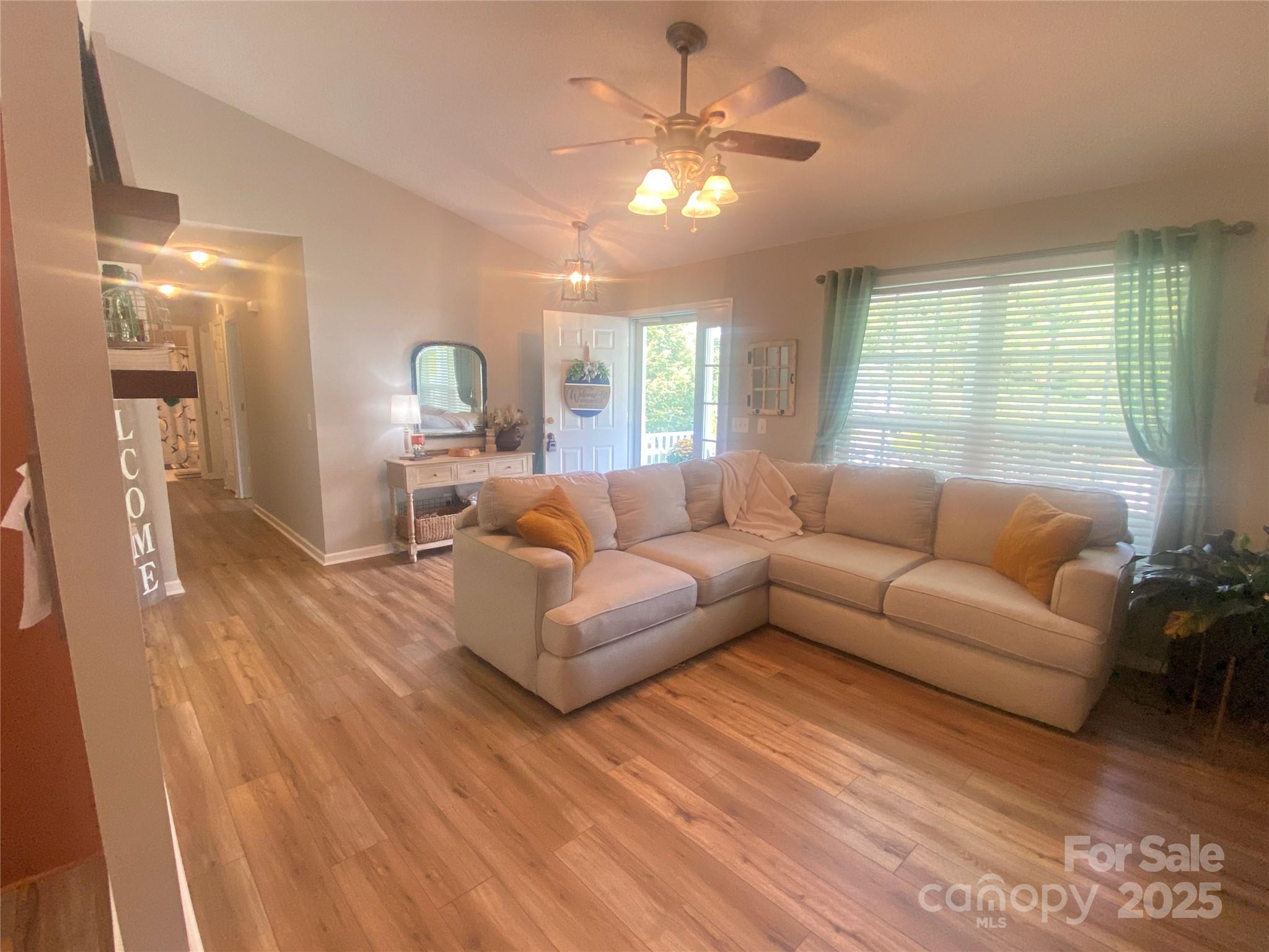 128 Forest Glen Way