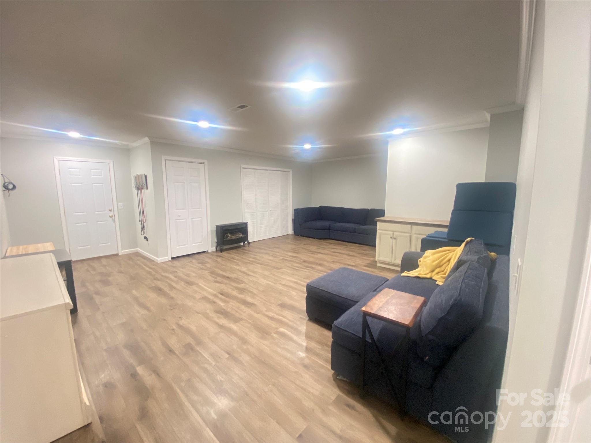 128 Forest Glen Way