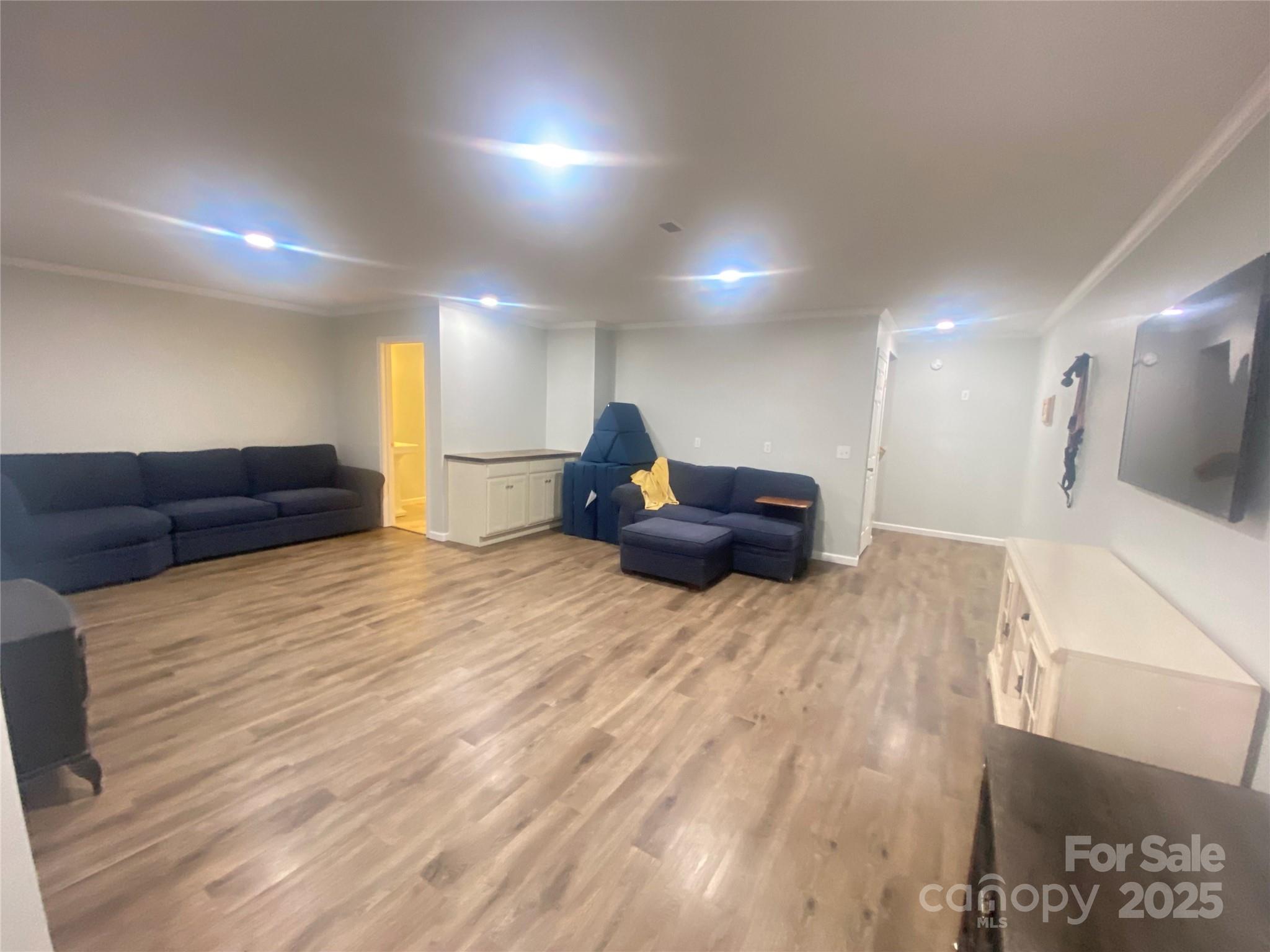 128 Forest Glen Way