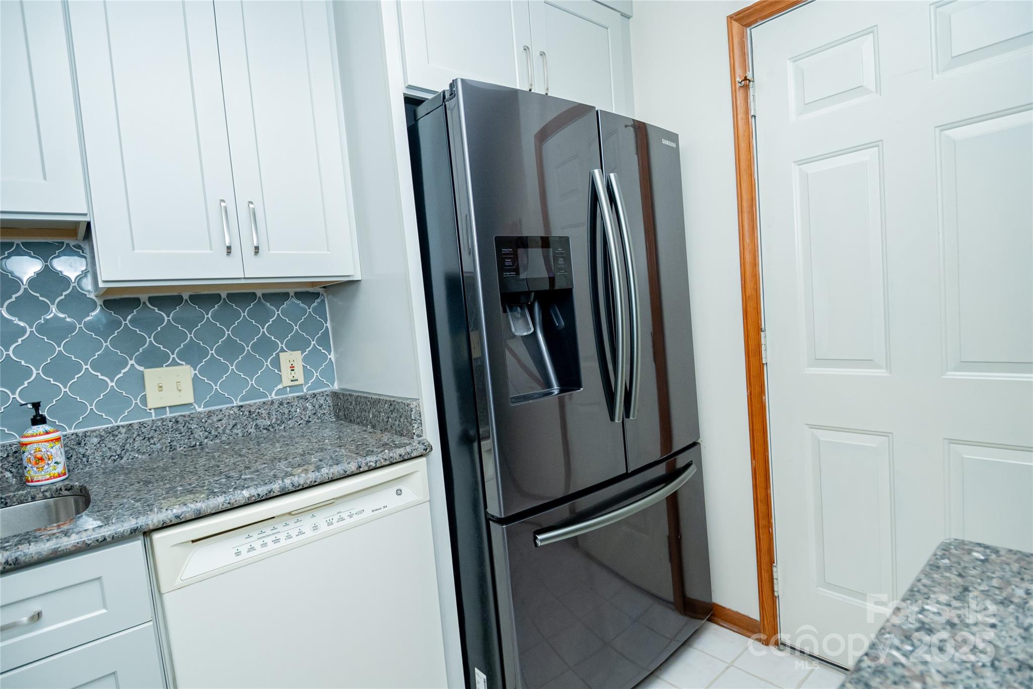 603 NE 29th Avenue Unit: 123