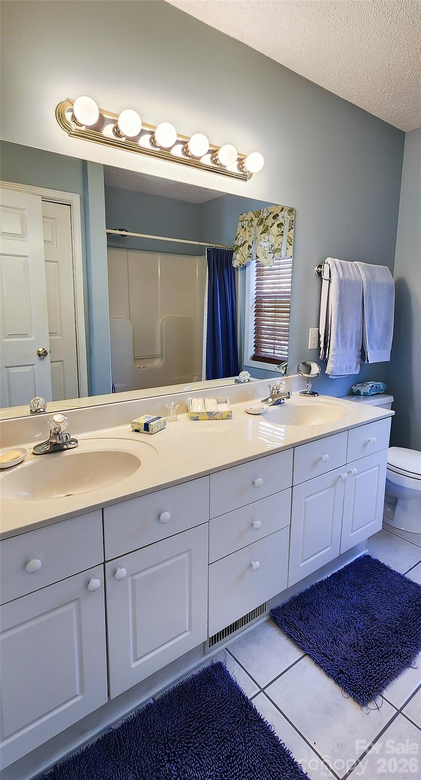 1499 Brentwood Place