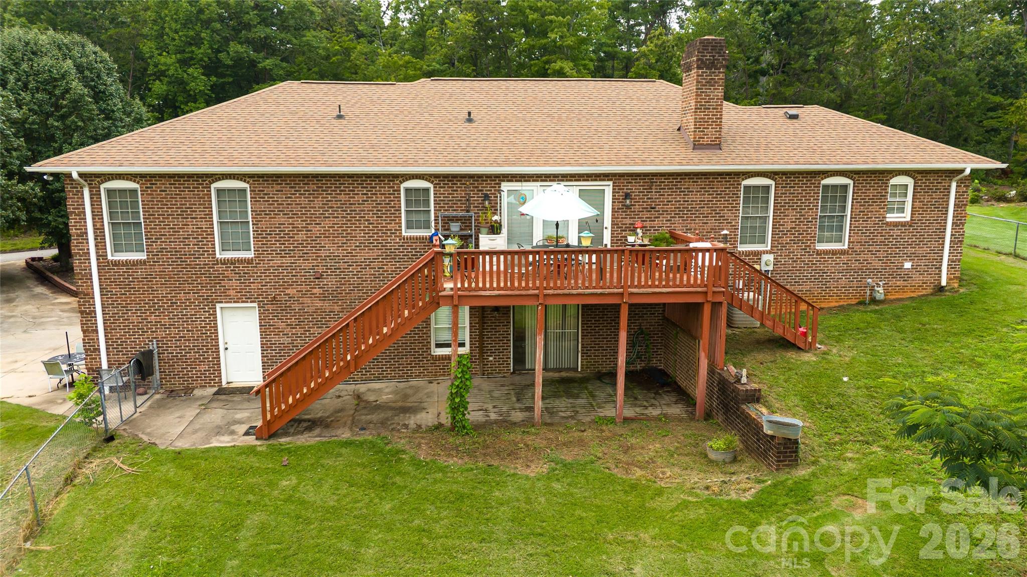 100 Oakridge Lane