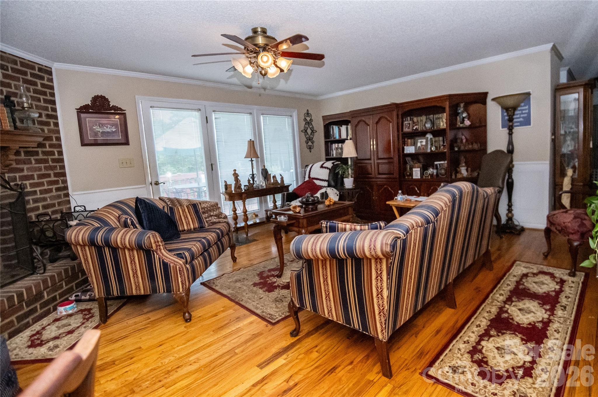 100 Oakridge Lane