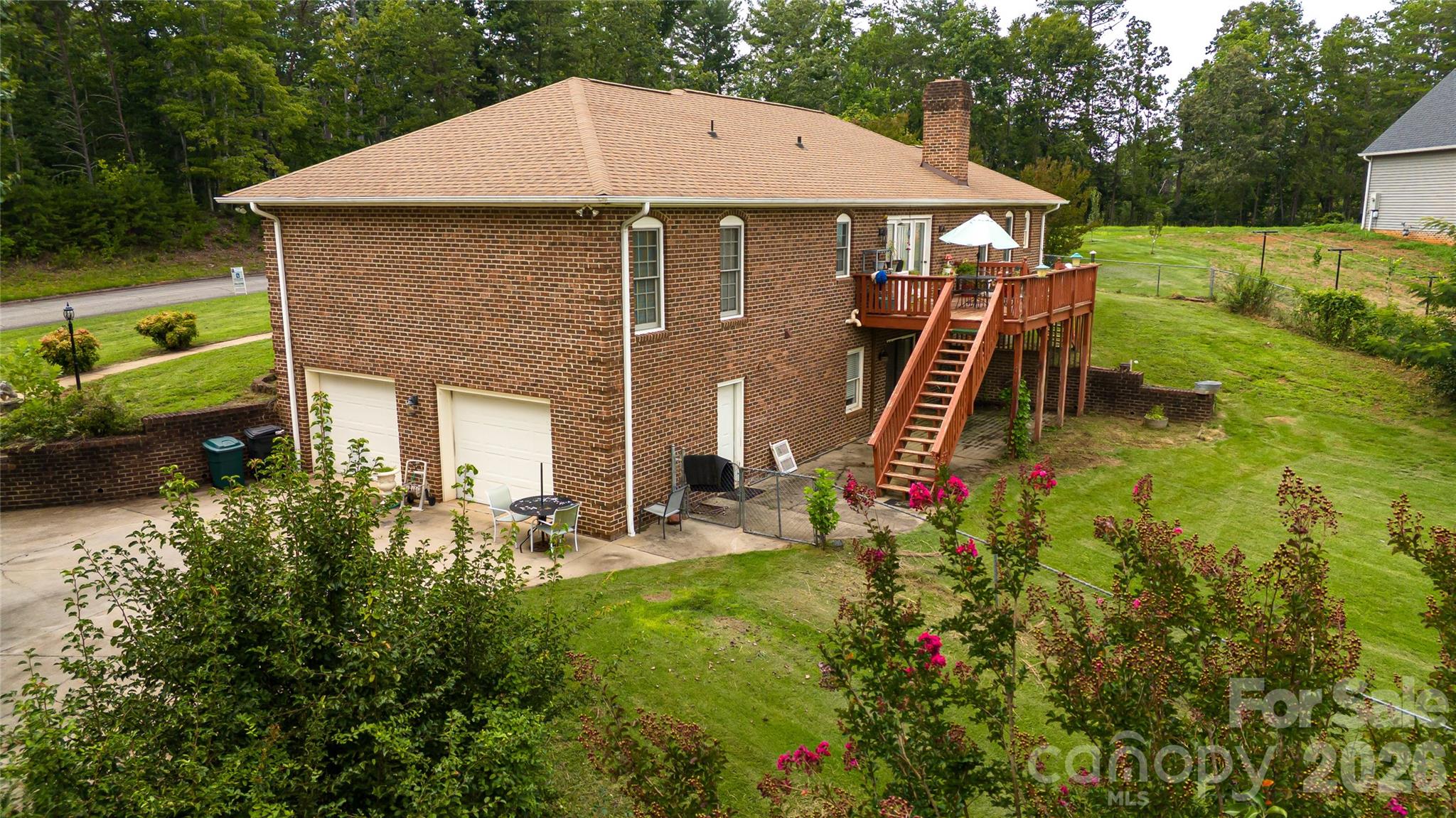 100 Oakridge Lane