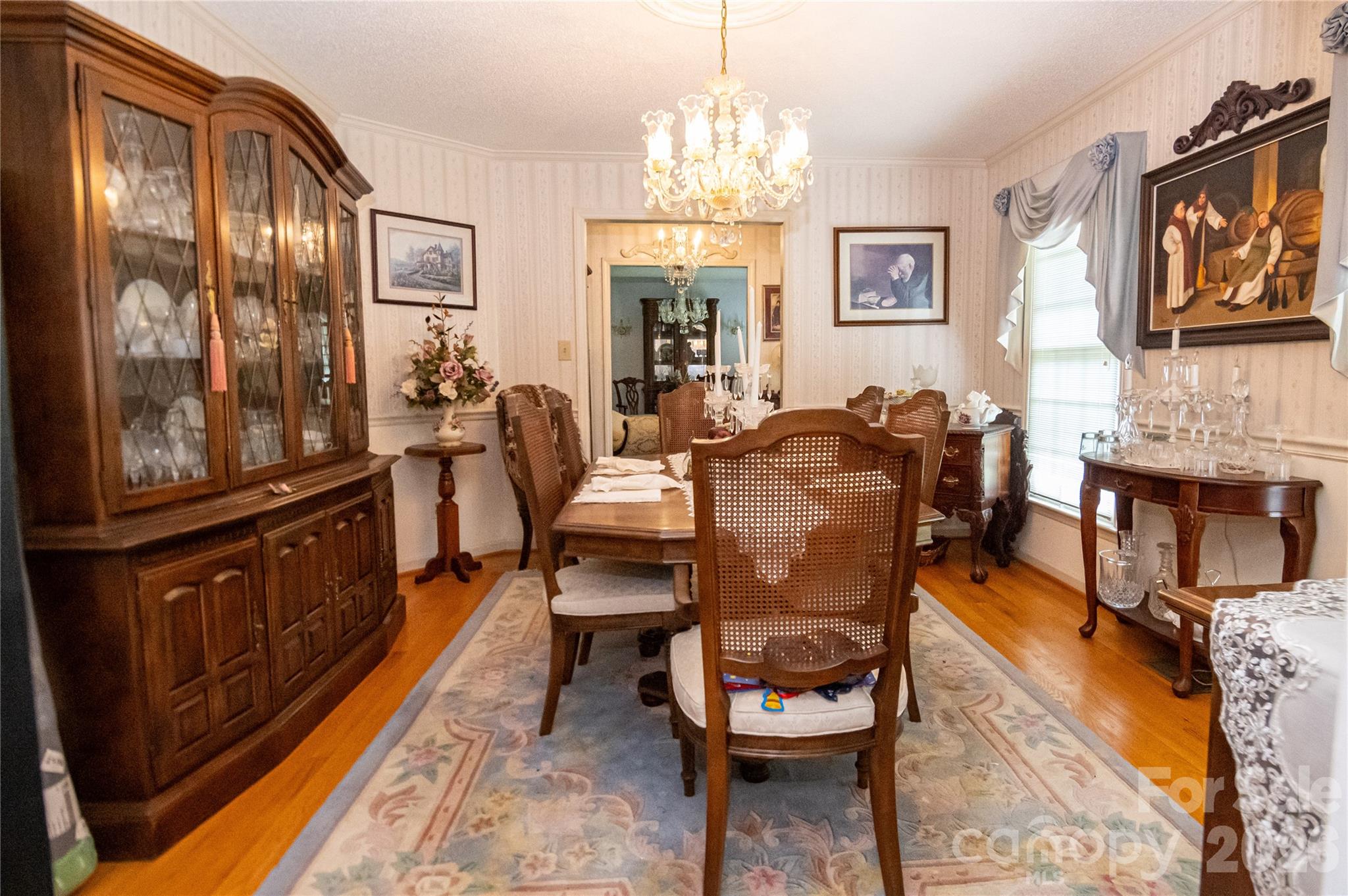 100 Oakridge Lane