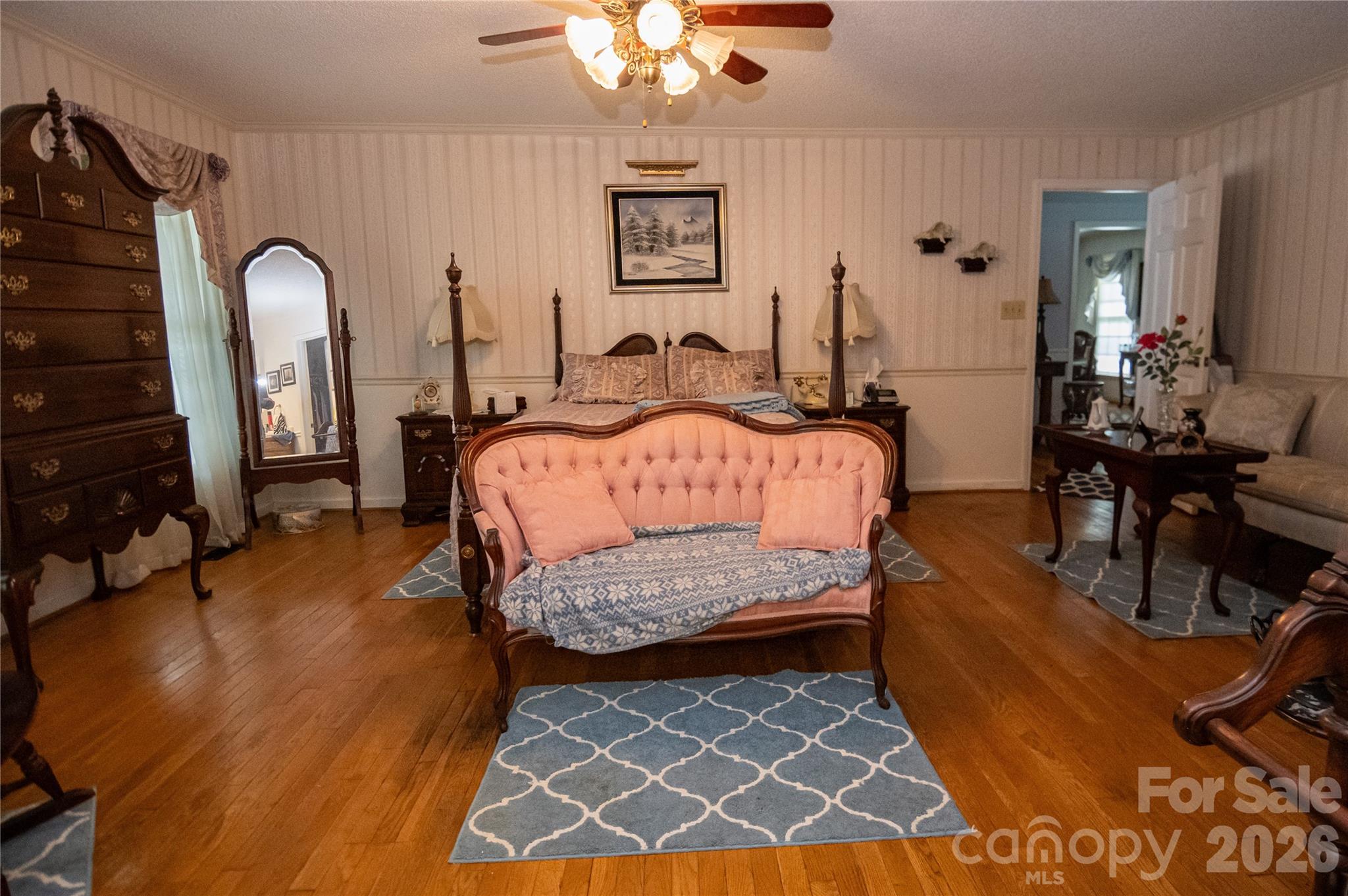 100 Oakridge Lane