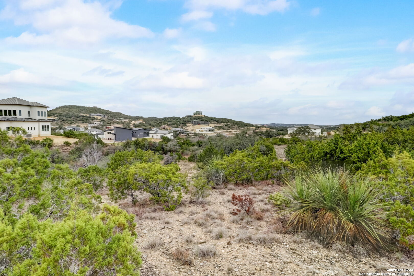 23039 Juliette Ridge