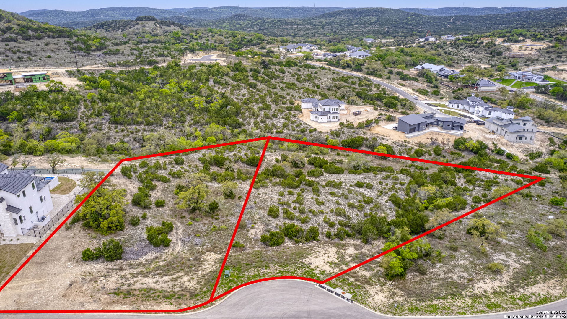 23039 Juliette Ridge