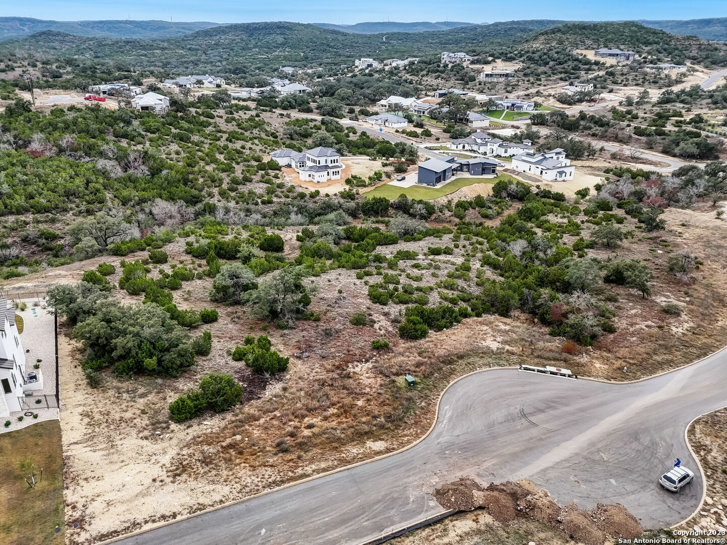 23039 Juliette Ridge