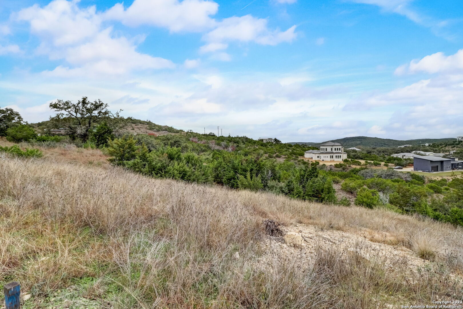 23039 Juliette Ridge