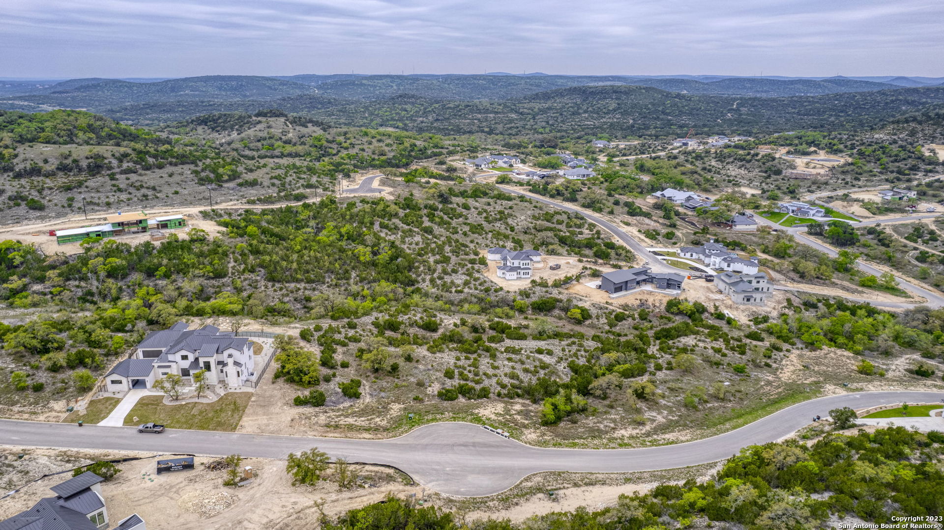 23039 Juliette Ridge