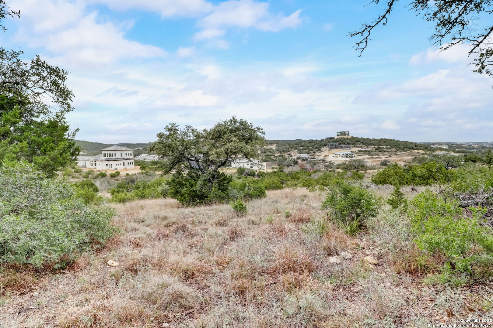 23039 Juliette Ridge