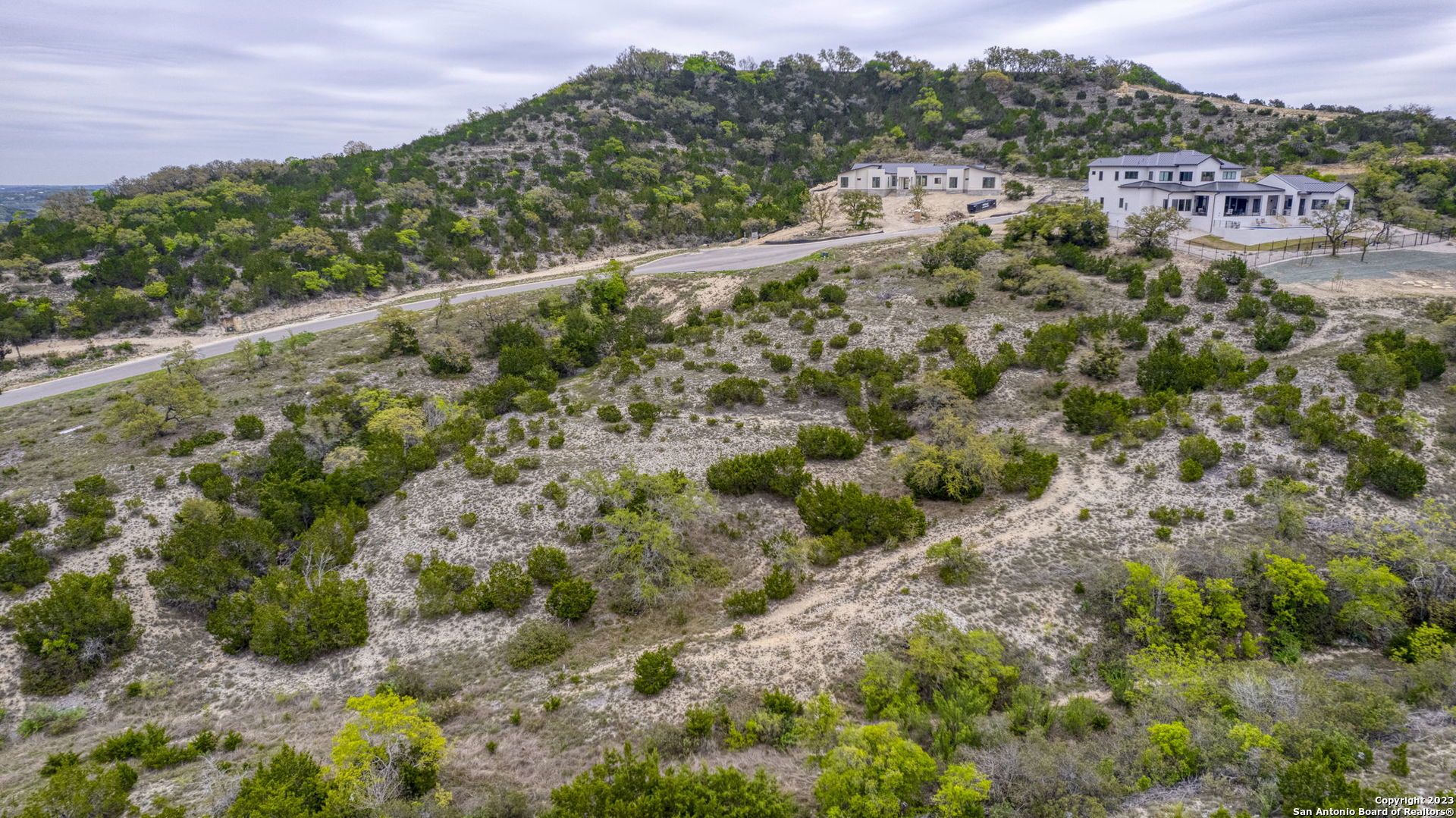 23039 Juliette Ridge