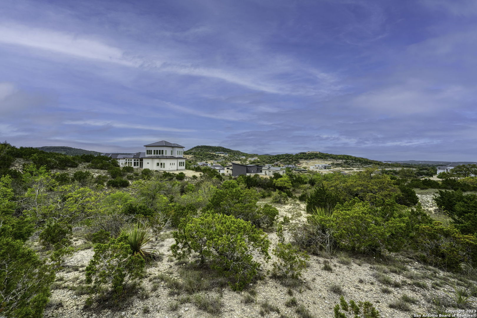 23039 Juliette Ridge