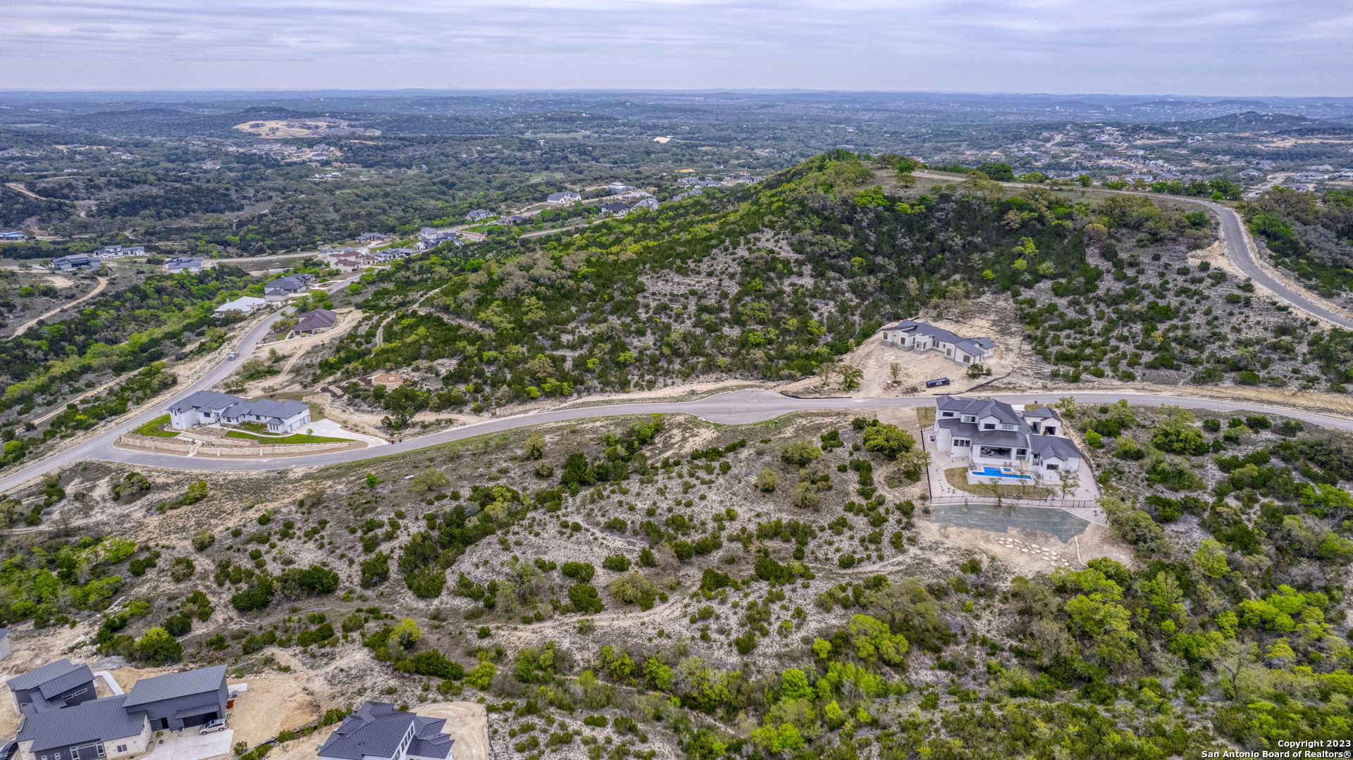 23039 Juliette Ridge