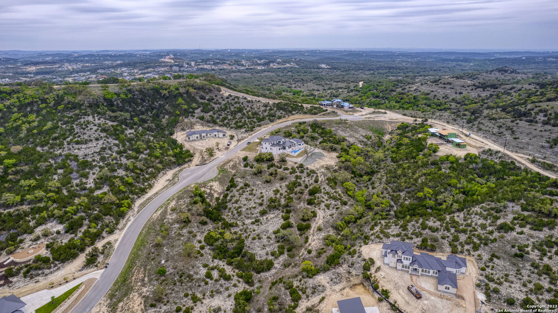 23039 Juliette Ridge