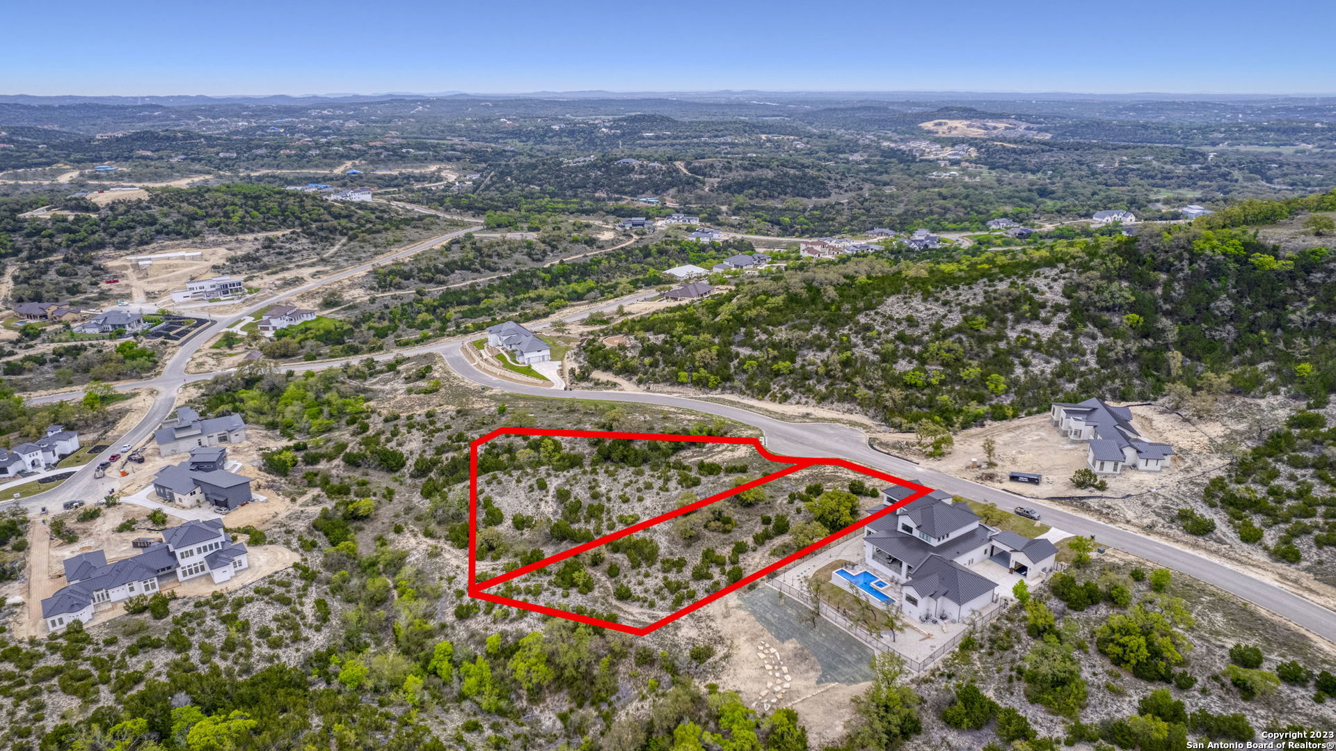 23039 Juliette Ridge