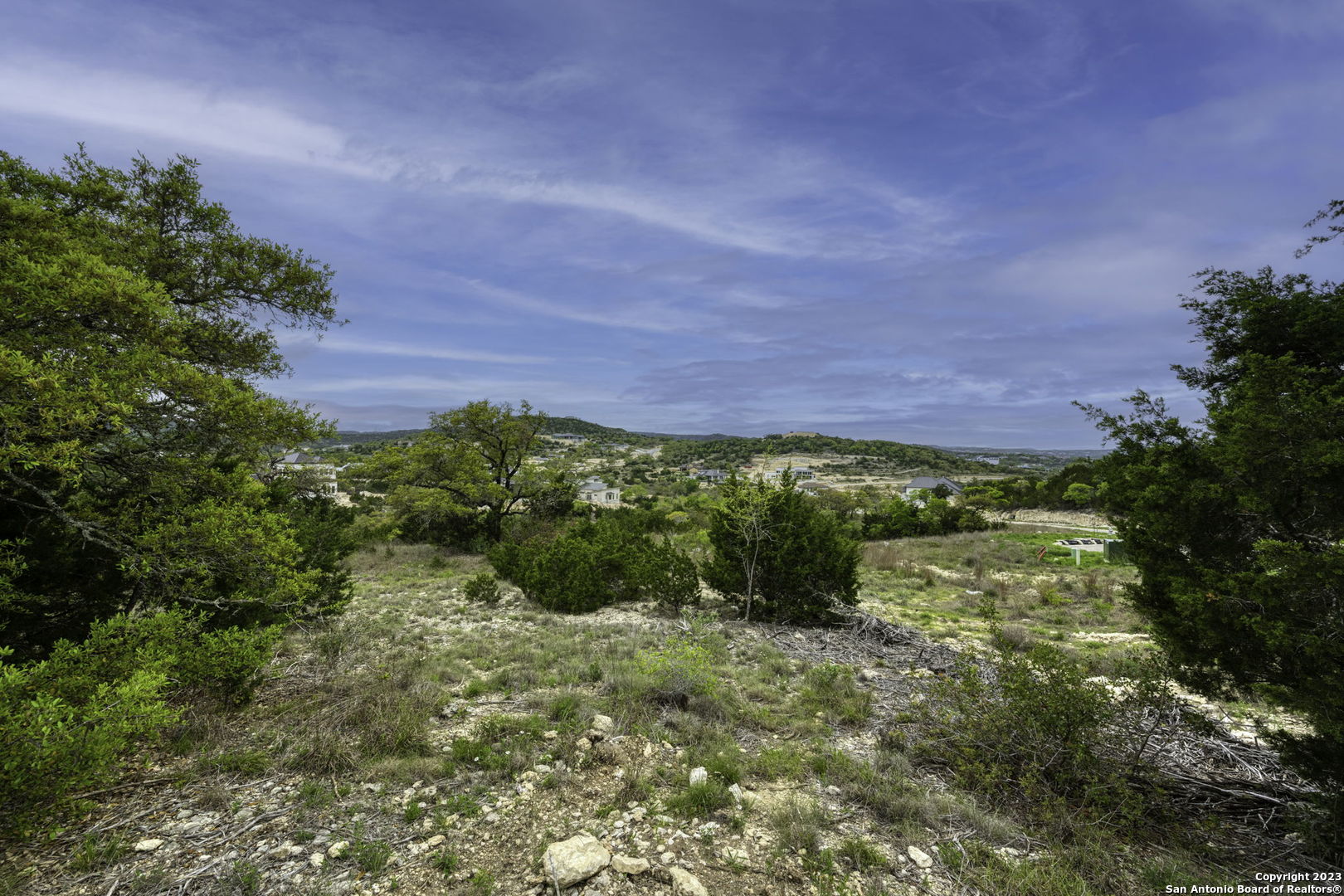 23039 Juliette Ridge