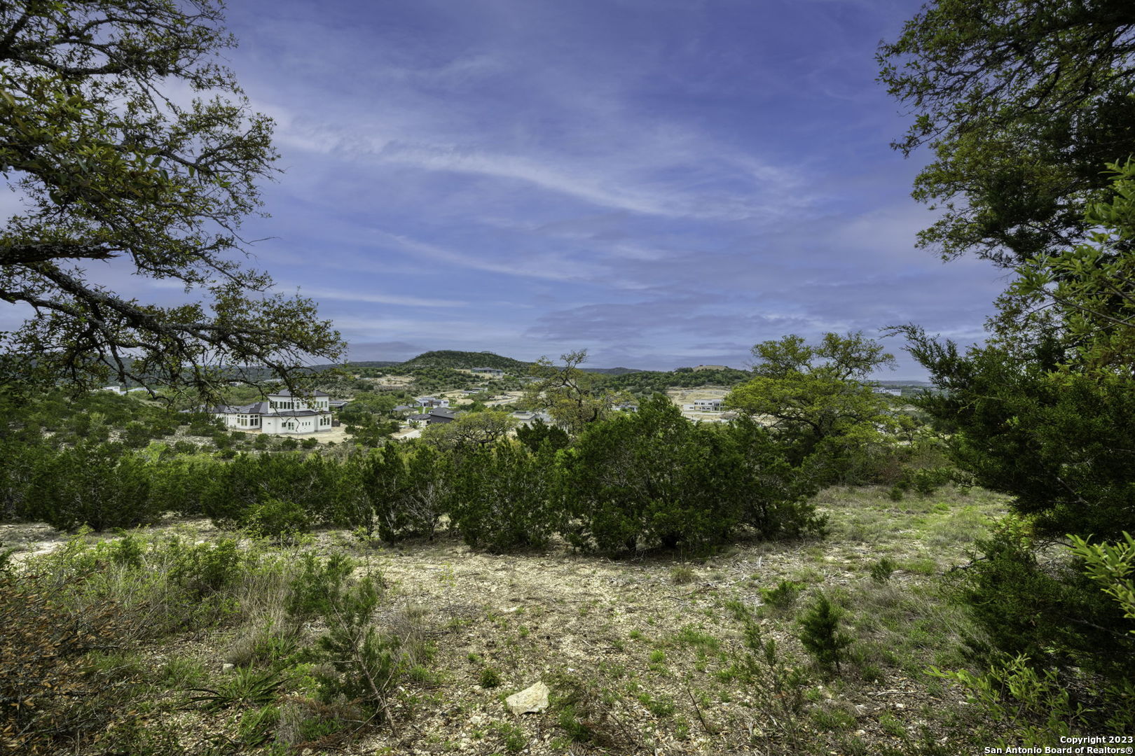 23039 Juliette Ridge