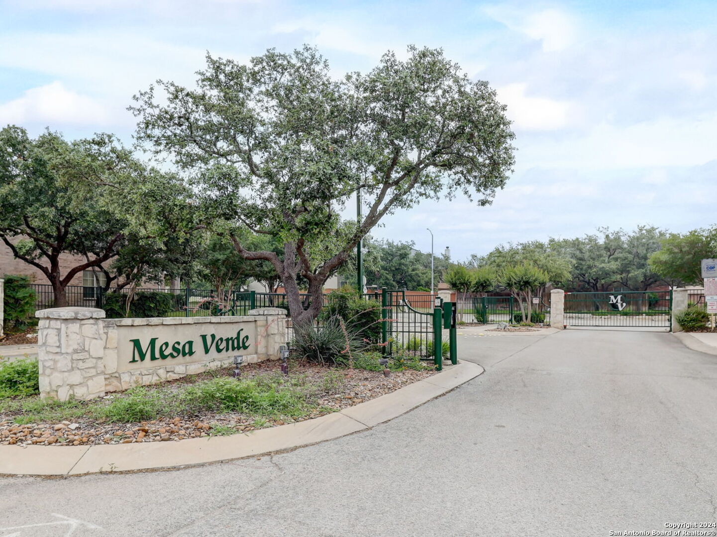 414 MESA LOOP