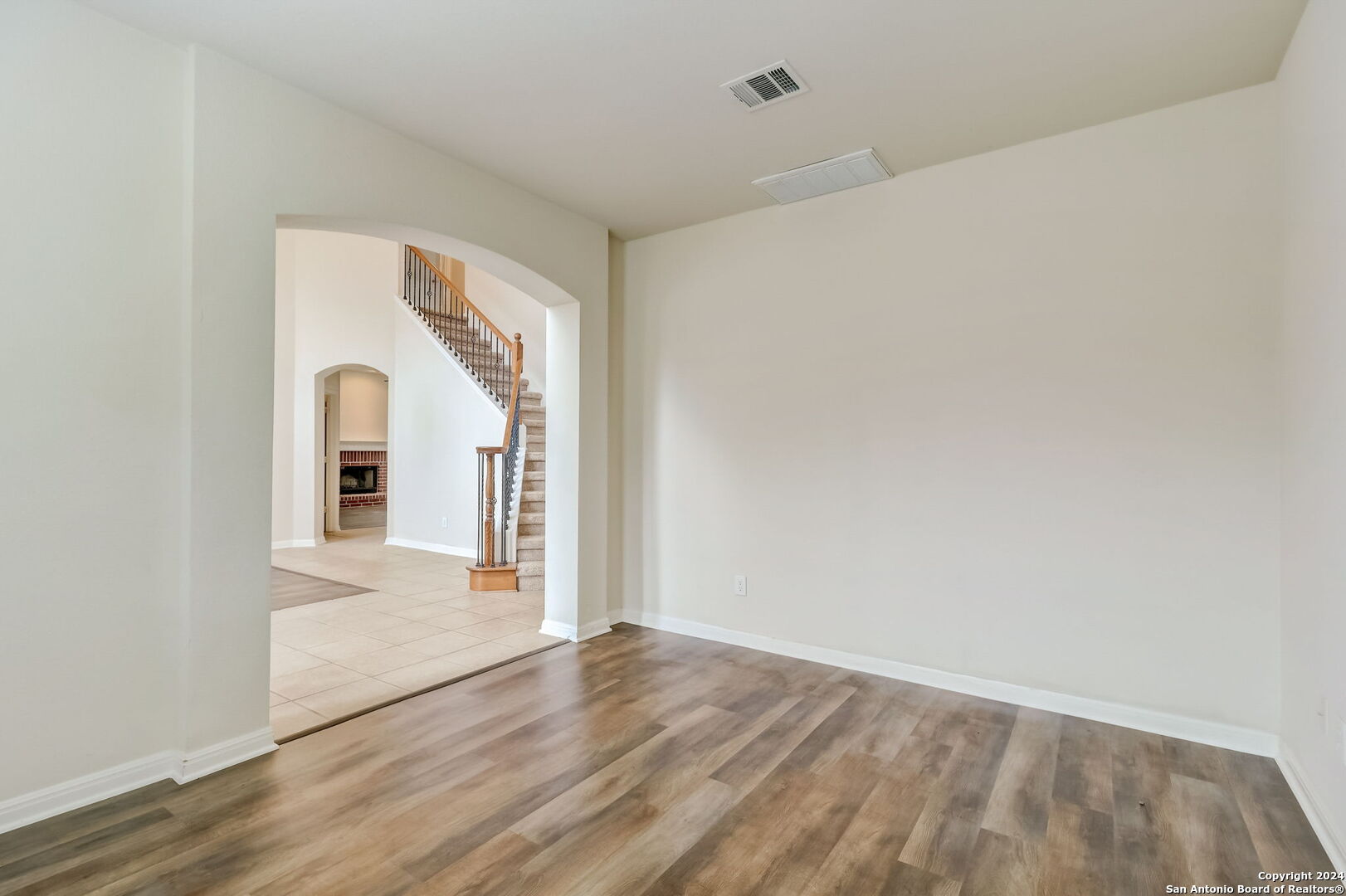 414 MESA LOOP