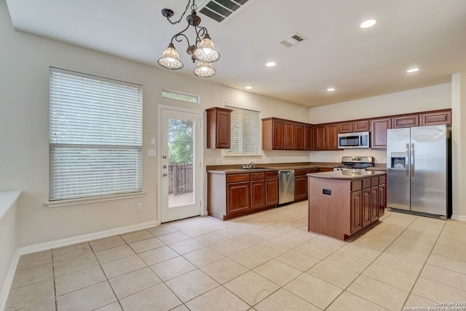 414 MESA LOOP