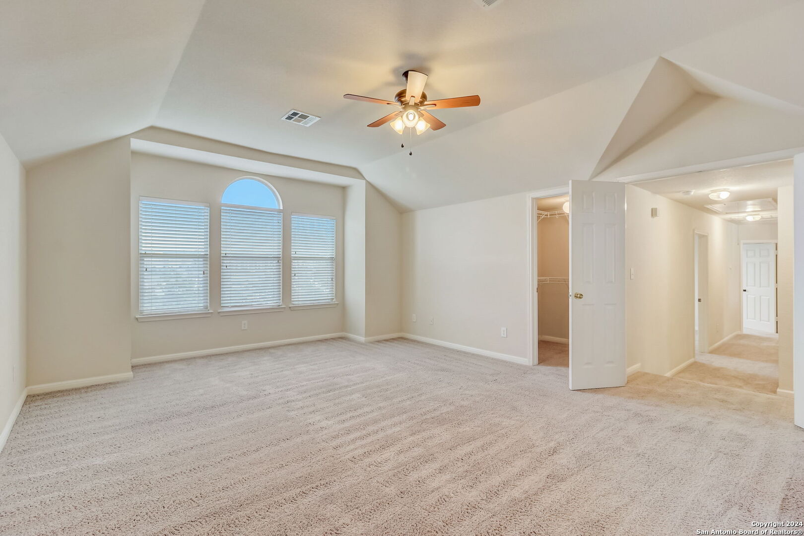 414 MESA LOOP