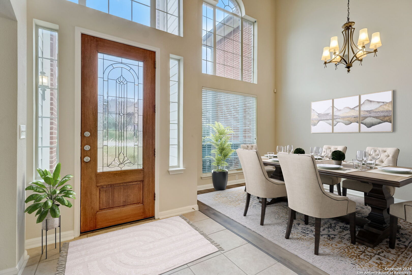 414 MESA LOOP