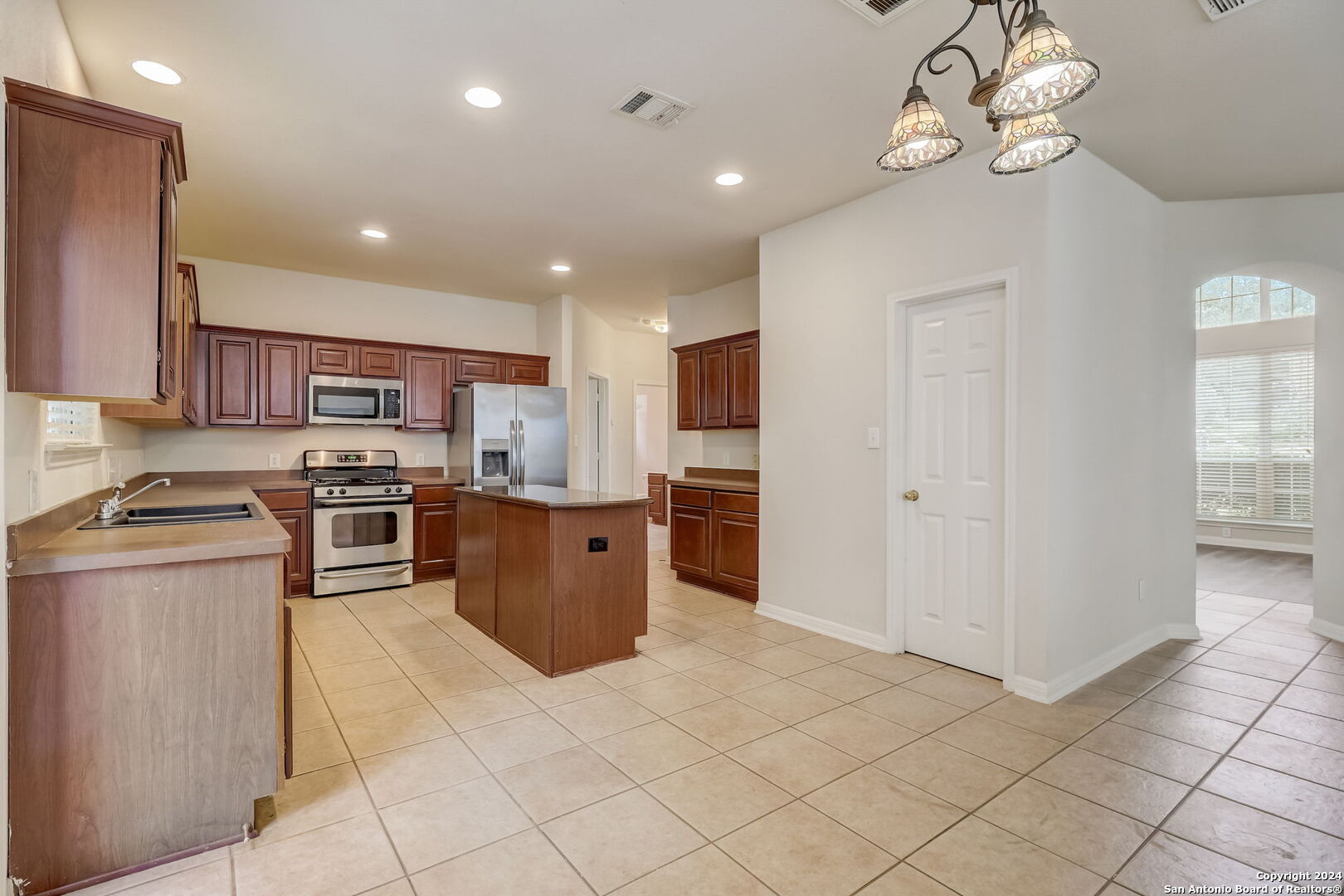 414 MESA LOOP