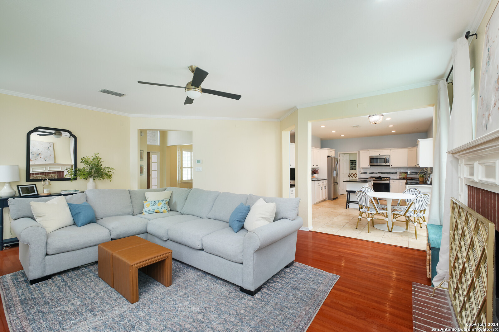 4642 SHAVANO BIRCH