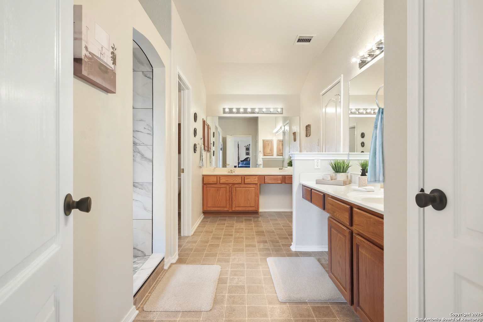 23015 Bengal Brook