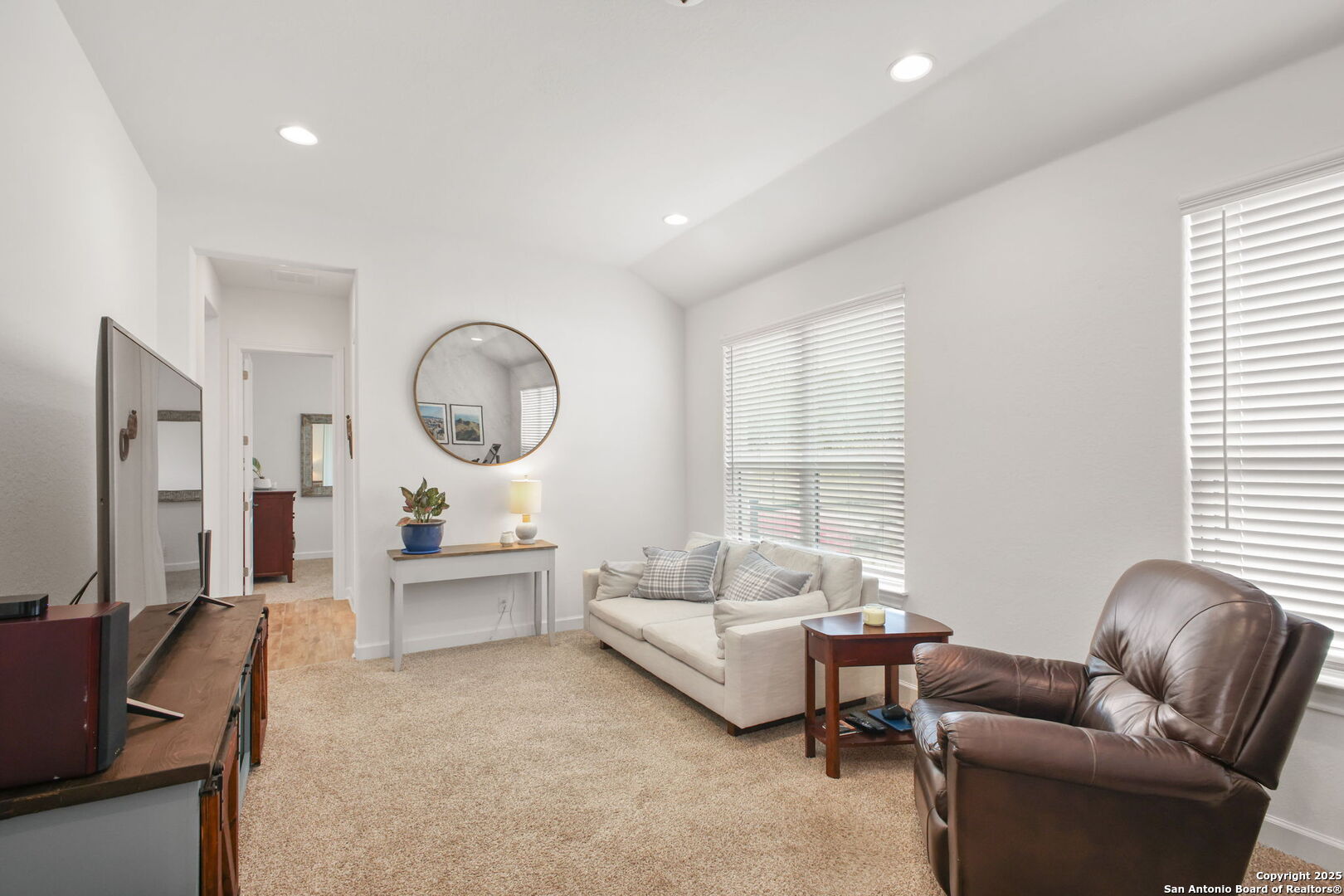 542 Private Road 3702