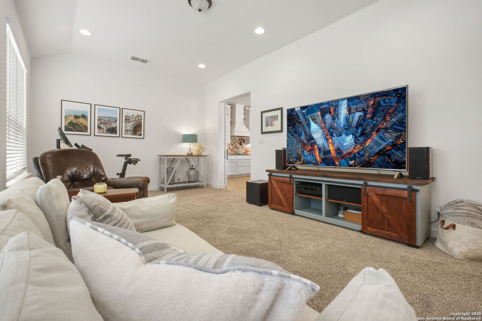 542 Private Road 3702