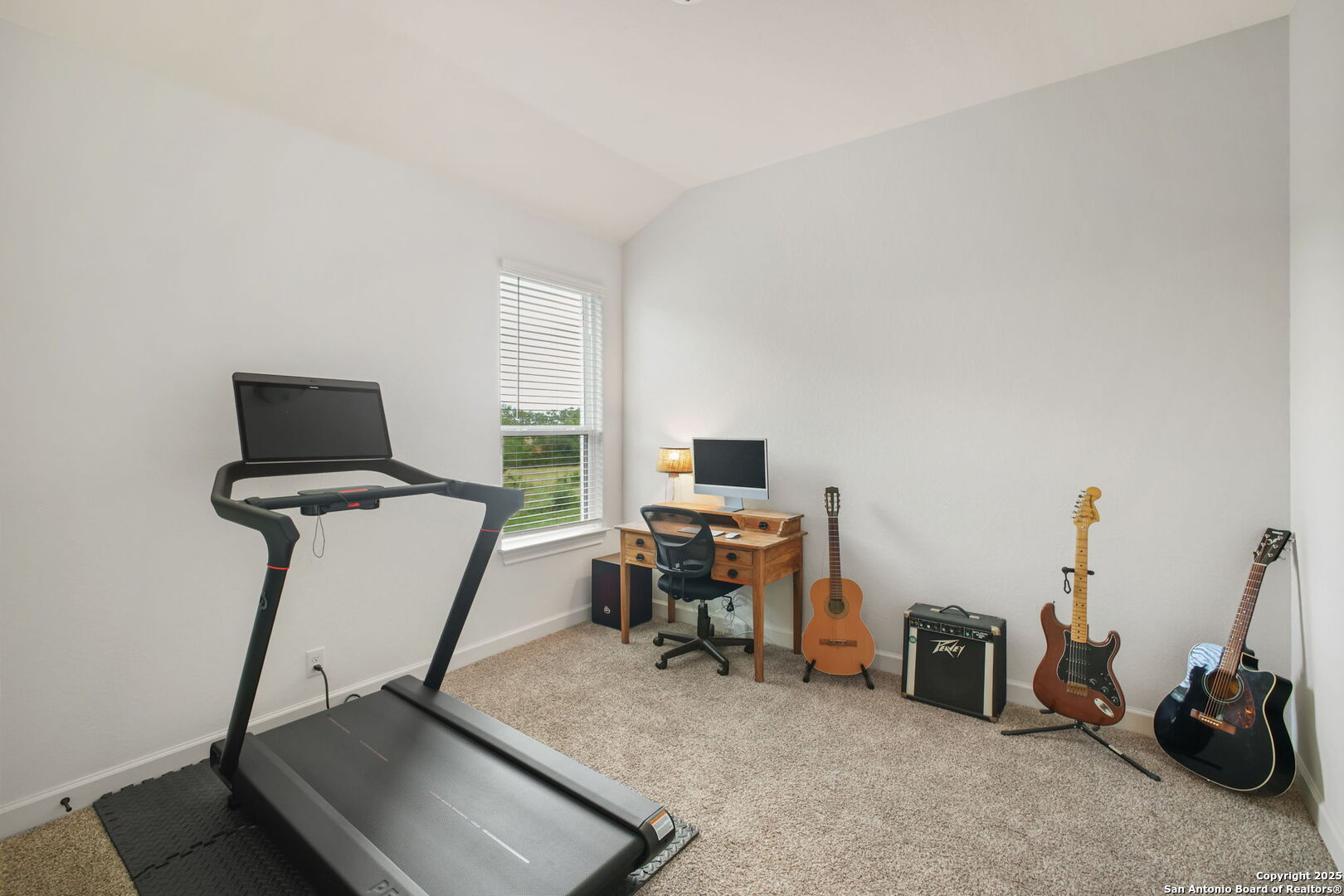 542 Private Road 3702