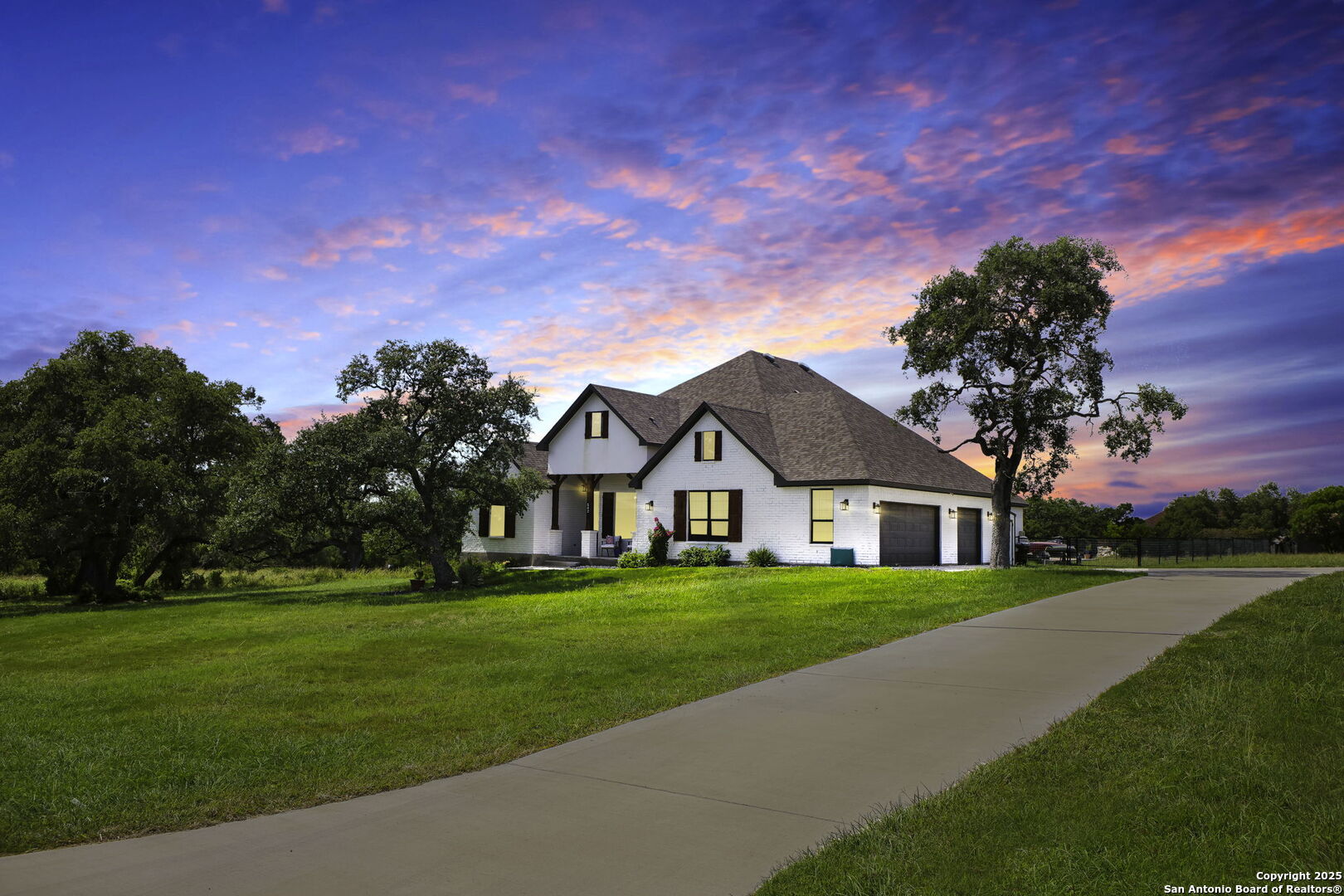 542 Private Road 3702