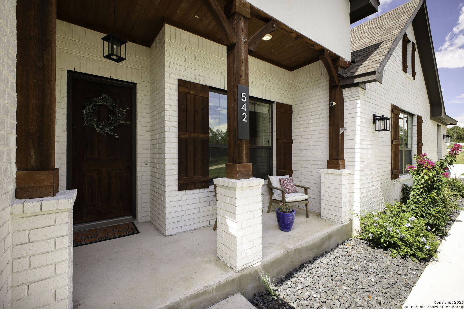 542 Private Road 3702