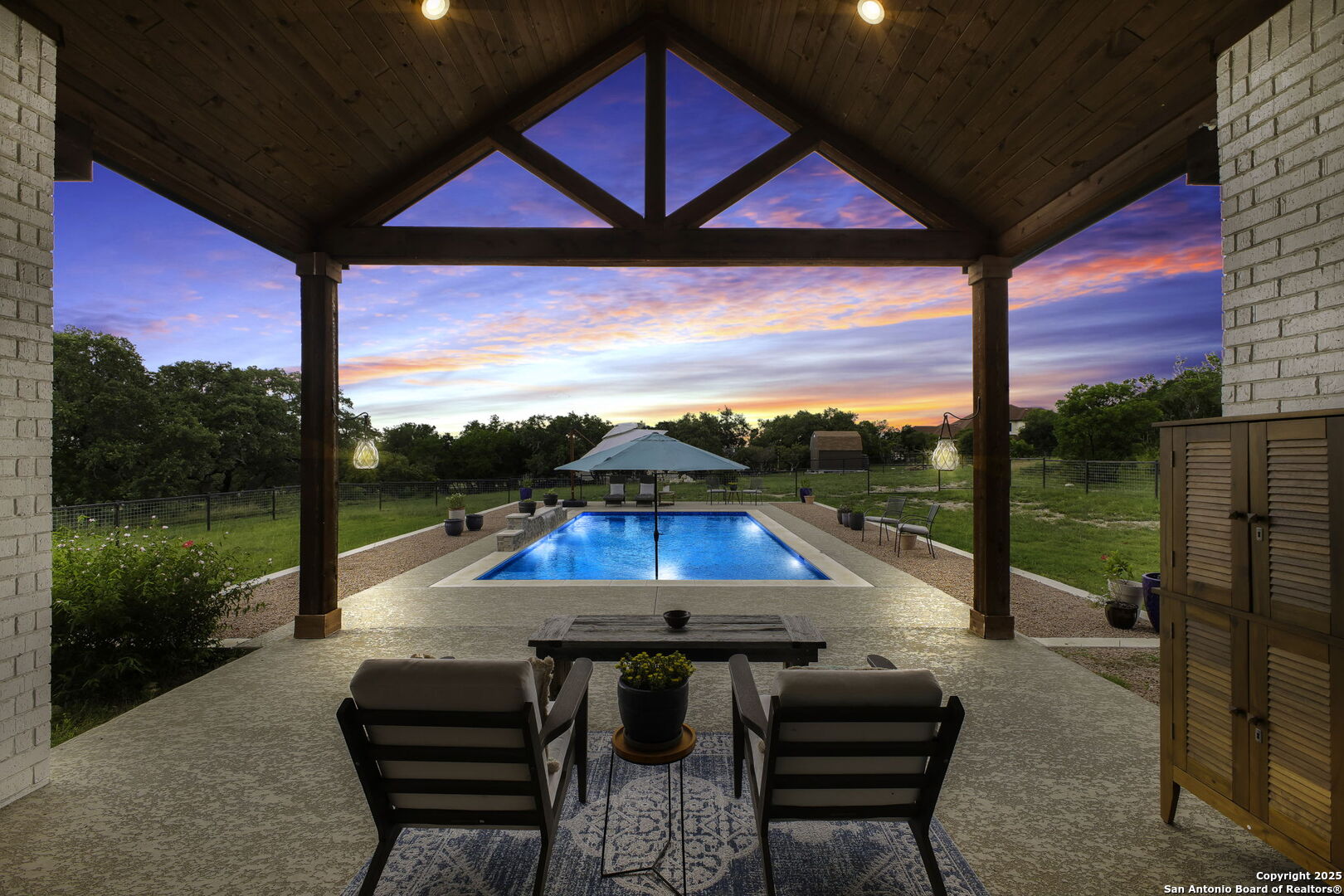 542 Private Road 3702