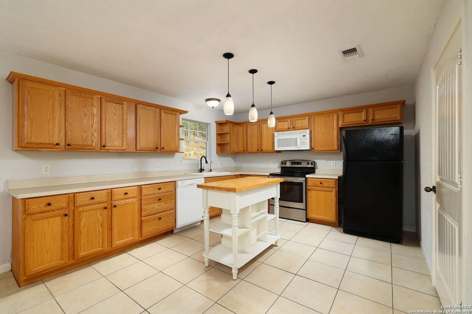 2630 ROCKY RIDGE LOOP